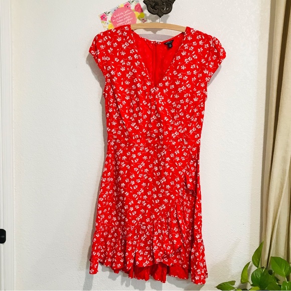 J.Crew Mercantile Red Floral Wrap Dress Sz 4 - Picture 4 of 11